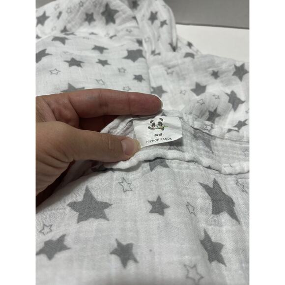 Hip Hop Panda Gray Stars Muslin Swaddle Baby Blanket - Picture 5 of 5